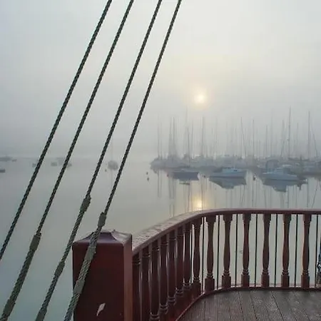 Apartman Ringrone 1st Floor Apartment, With Step Access Only Kinsale