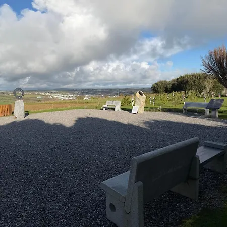 Ringrone 1st Floor Apartment, With Step Access Only Apartman Kinsale