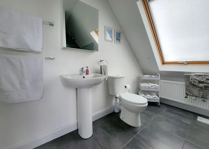 Ringrone 1st Floor Apartment, With Step Access Only Appartement Kinsale