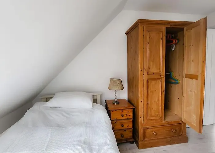 Ringrone 1st Floor Apartment, With Step Access Only *