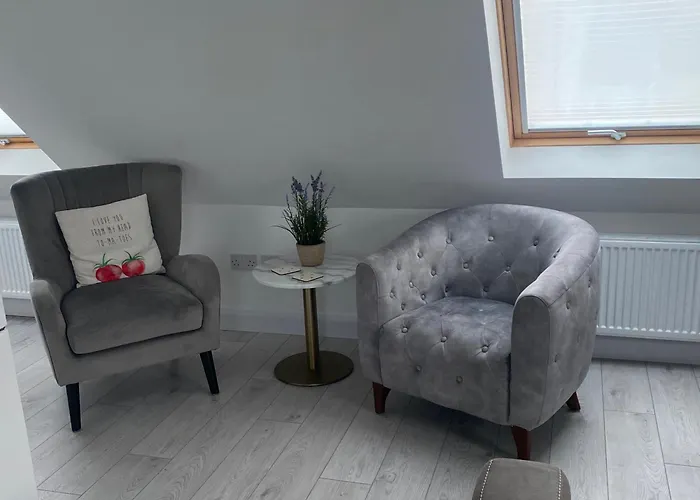 Ringrone 1st Floor Apartment, With Step Access Only Appartement *