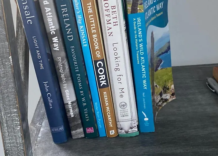 アパート Ringrone 1st Floor Apartment, With Step Access Only *