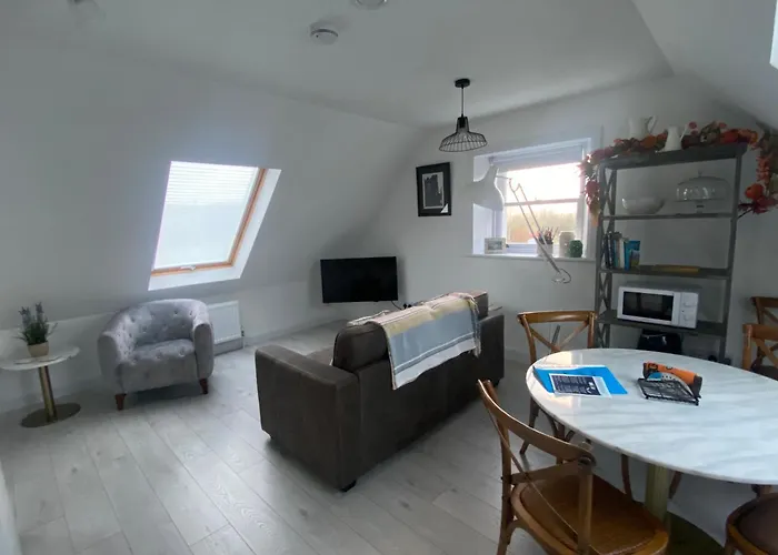 Ringrone 1st Floor Apartment, With Step Access Only *